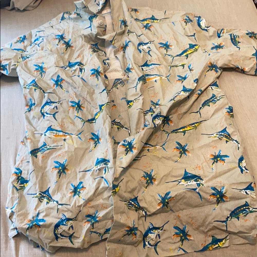 Columbia PFG fishing shirt